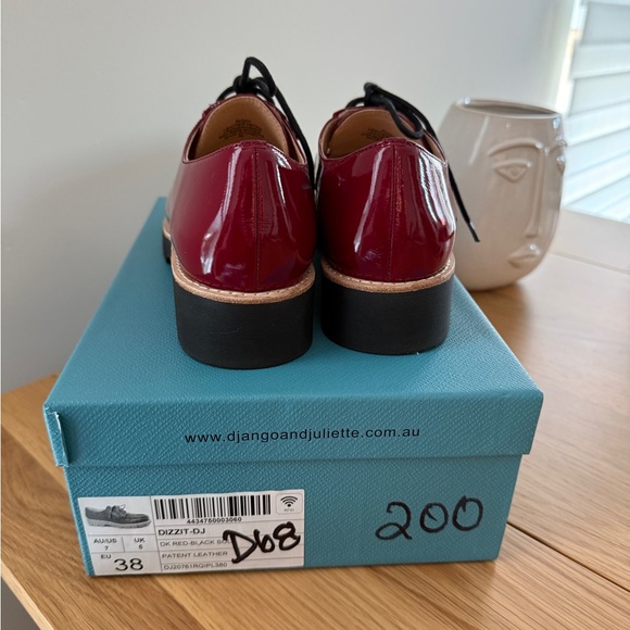 Lace up Loafers—New - Picture 2 of 4